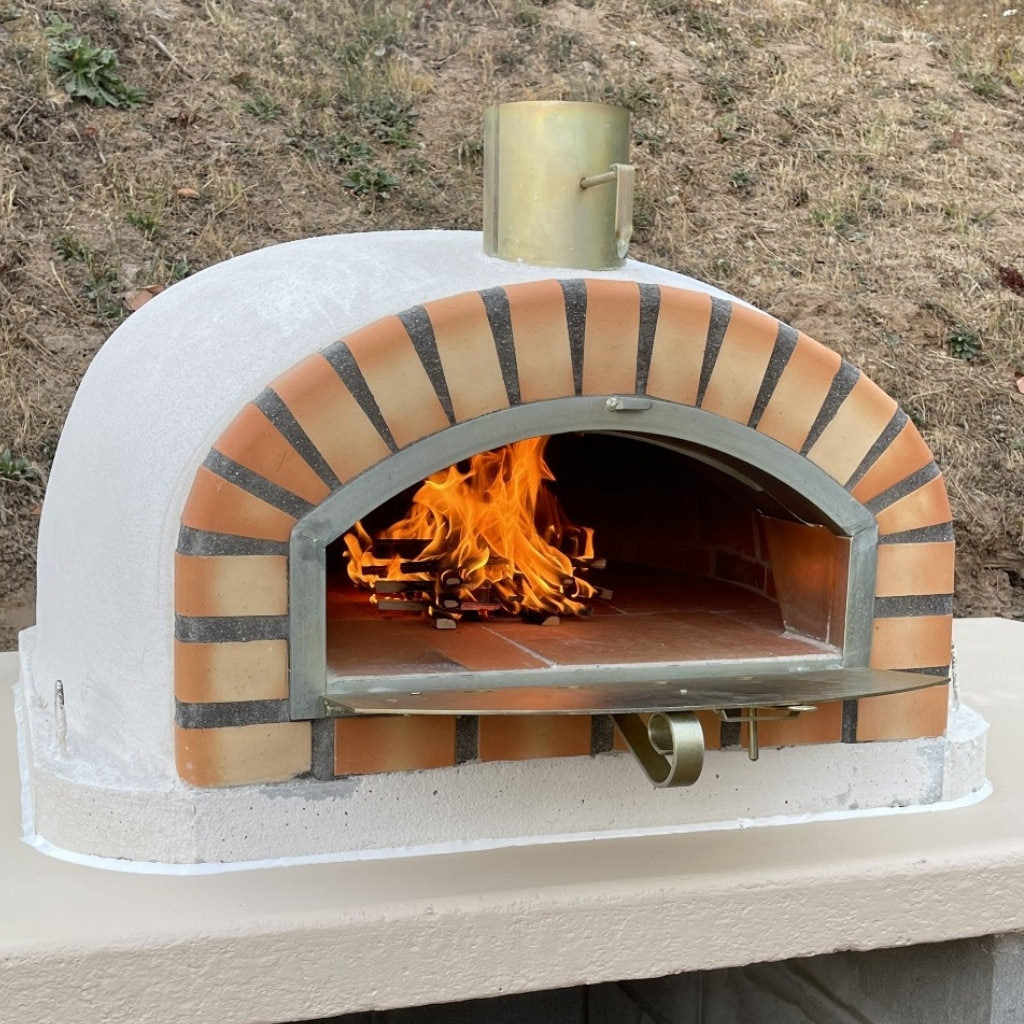 https://euroflameovens.com/cdn/shop/products/EuroFlame_Amadora_Wood_Fired_Pizza_Oven_With_Fire_Inside_1200x.jpg?v=1633062496